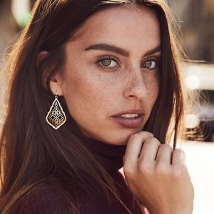 Kendra Scott Addie Gold Drop Earrings